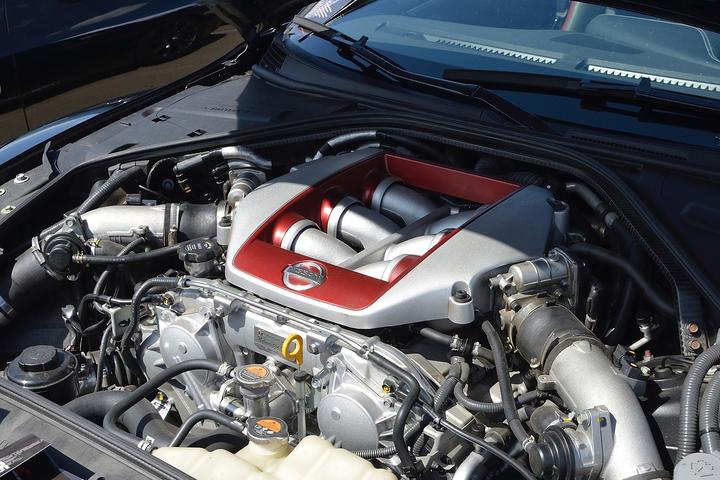 长安星卡s201的发动机有1.2l和1.5l两种,其中1.